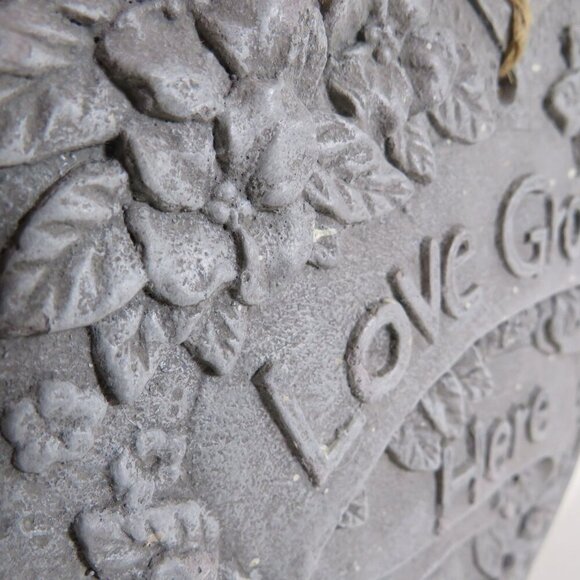 "Love Grows Here" Floral Heart Shaped Plaque HEAVY - Picture 2 of 9